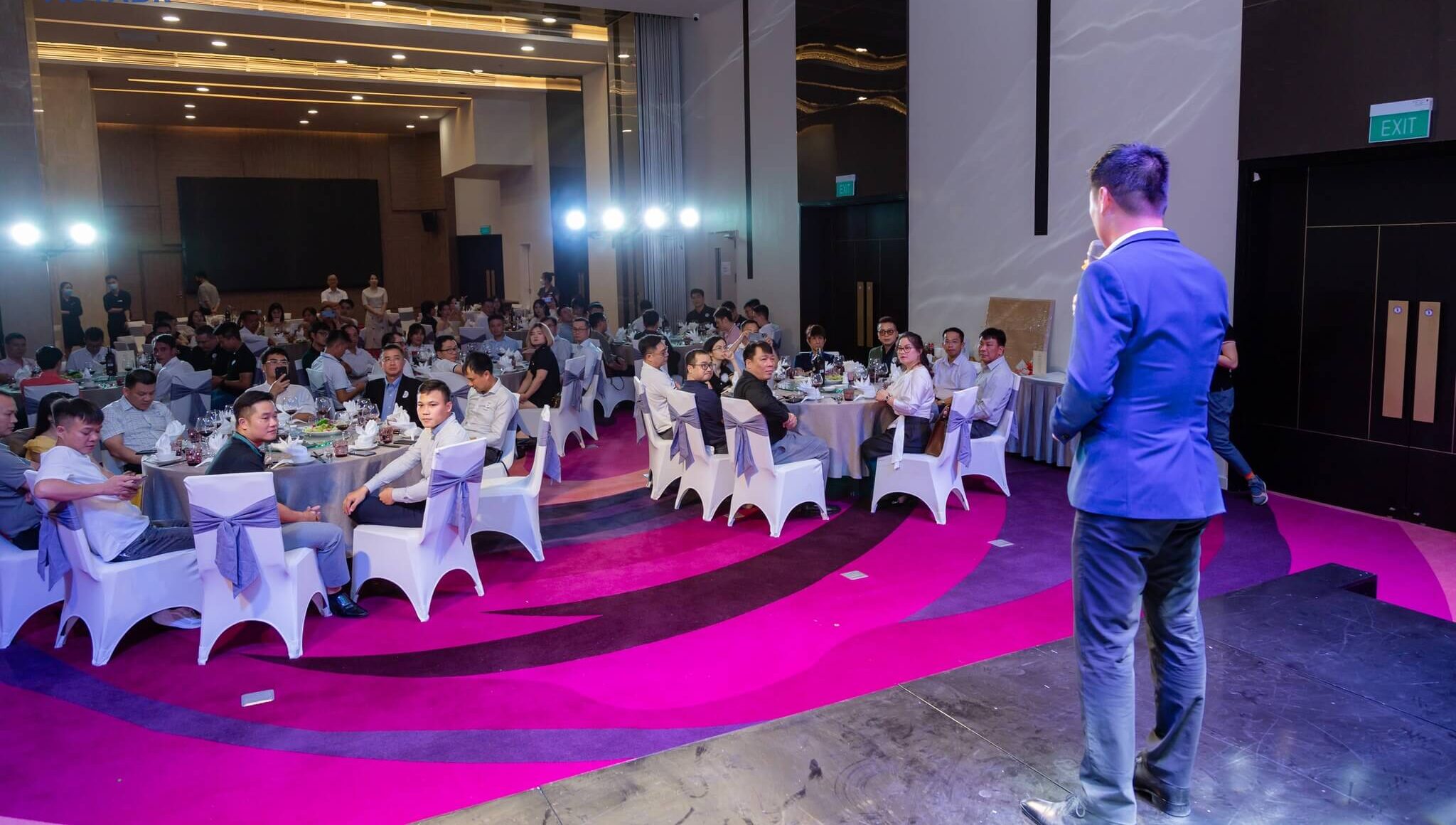 Cấu trúc chuẩn của kịch bản MC Year End Party