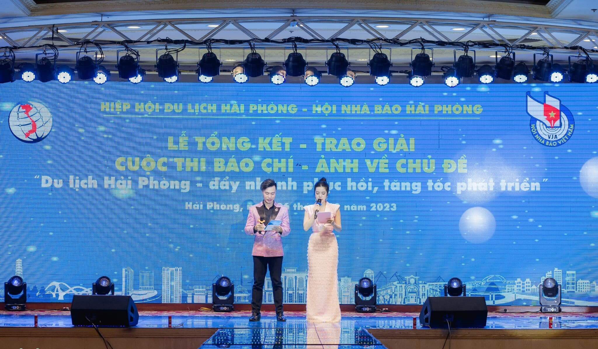 Lời dẫn MC Year End Party mẫu