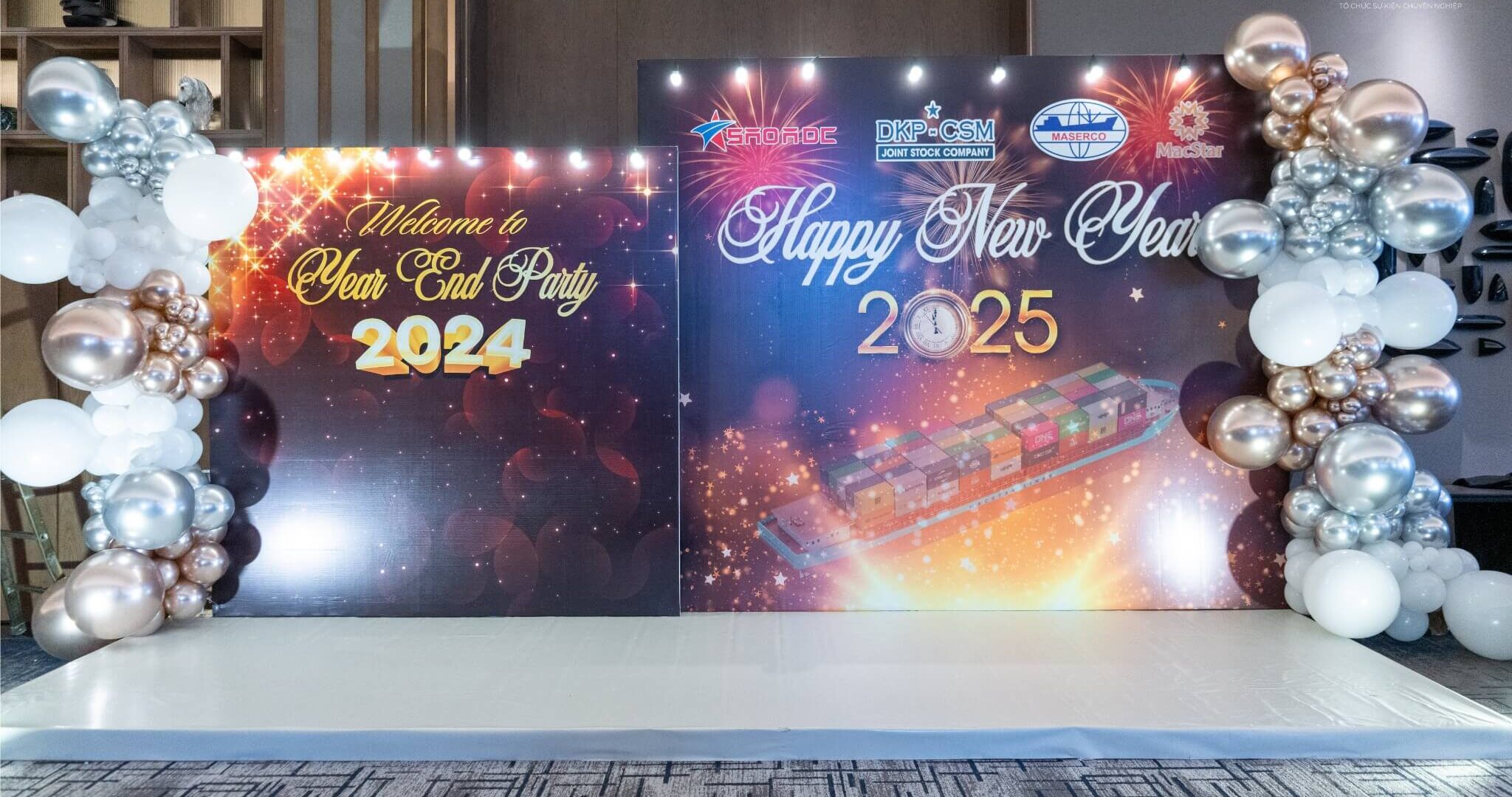 Khái niệm về year end party backdrop