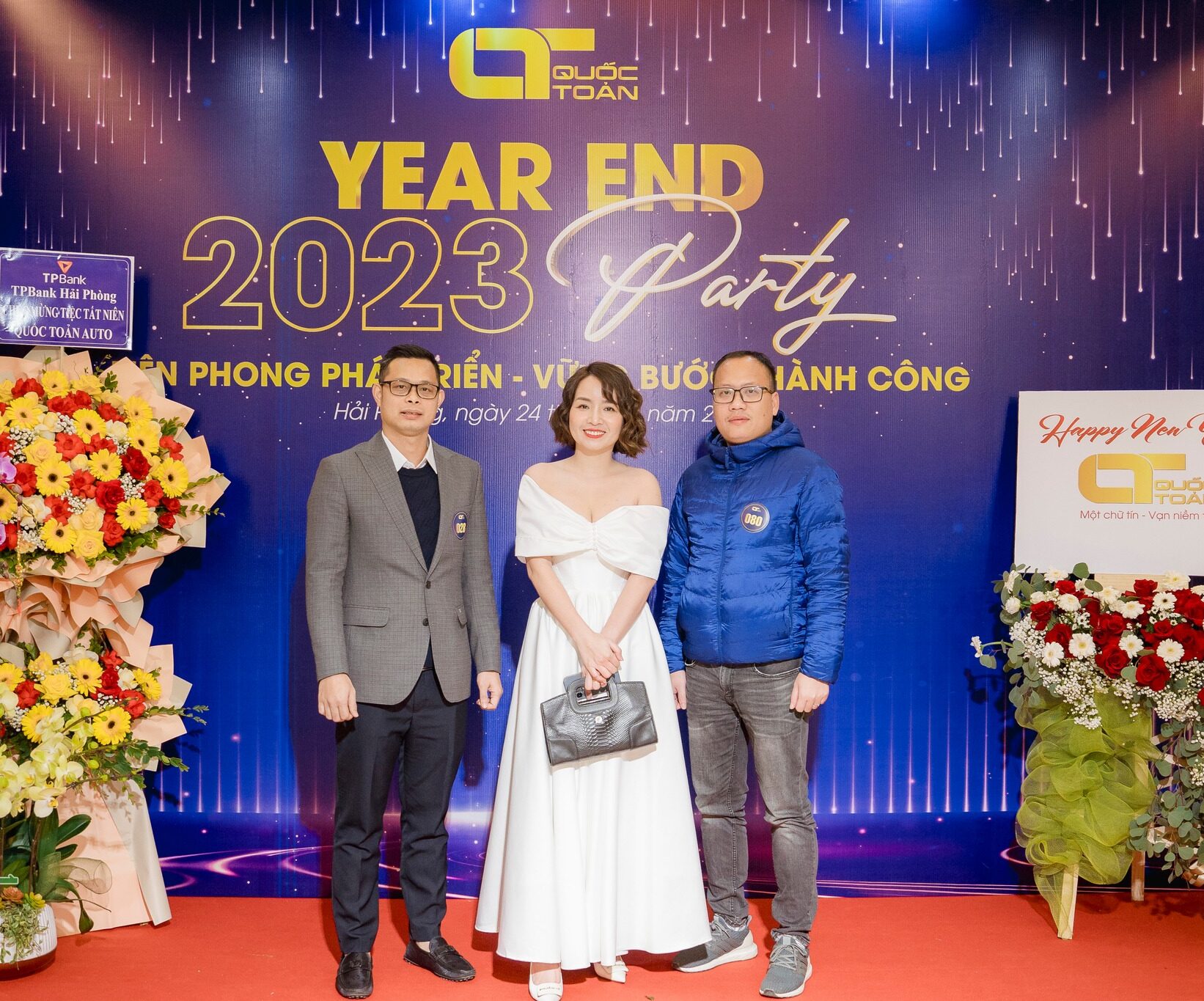 Tự tin tỏa sáng trong đêm tiệc cuối năm