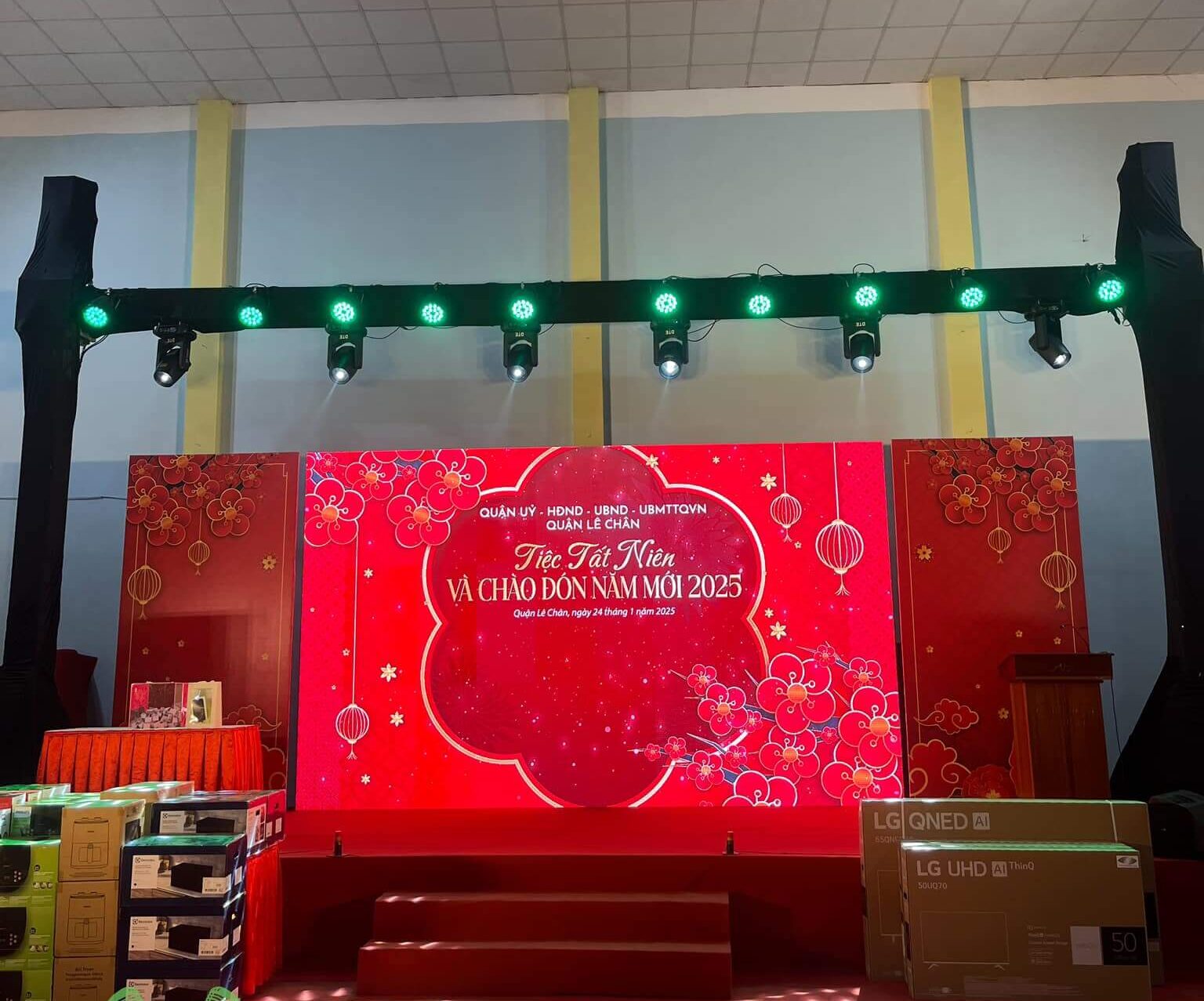 hương trình tiệc tất niên cuối năm